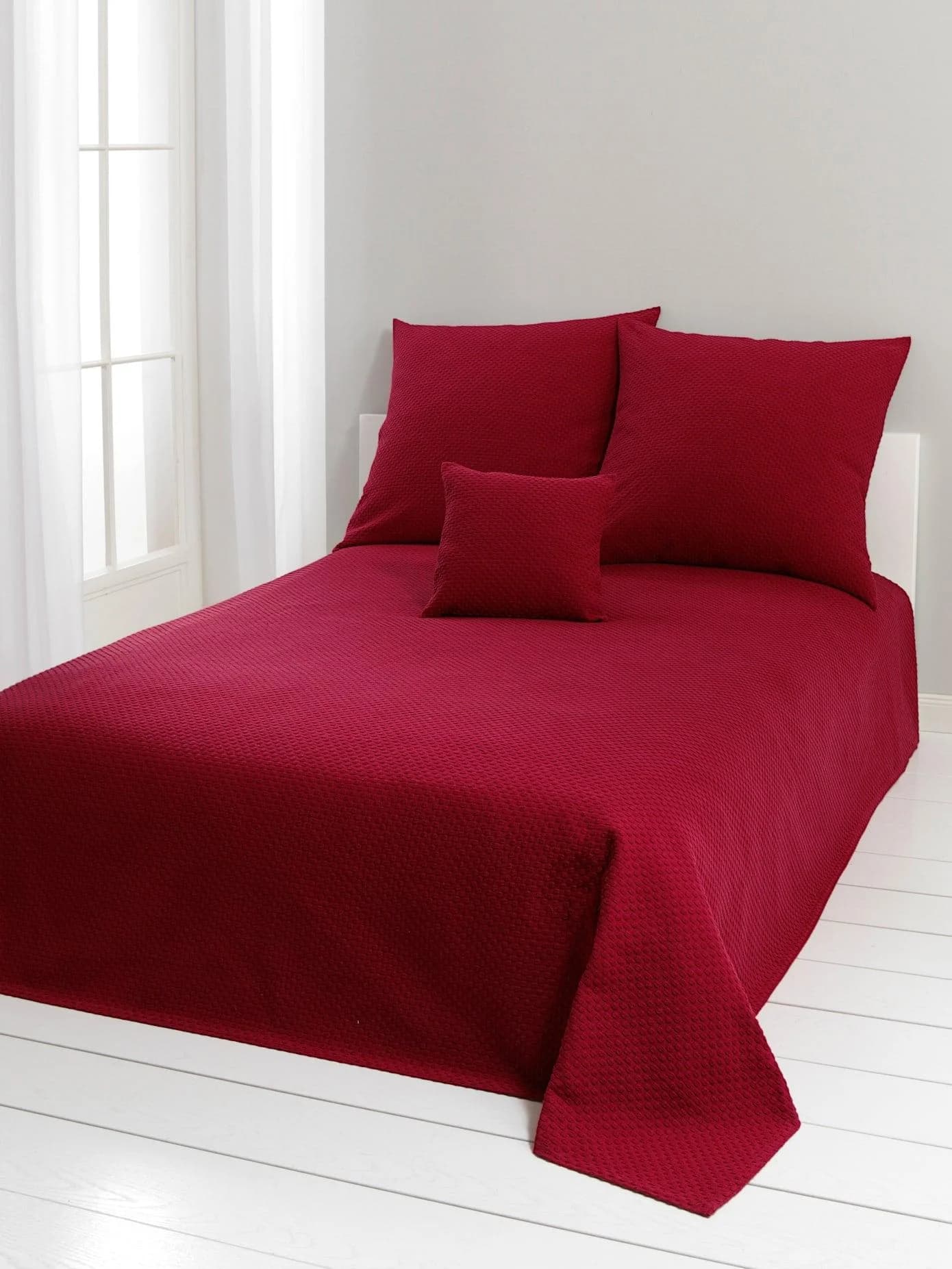 Tagesdecke Gr. 6, rot (bordeaux), 100% Baumwolle, Tagesdecken
