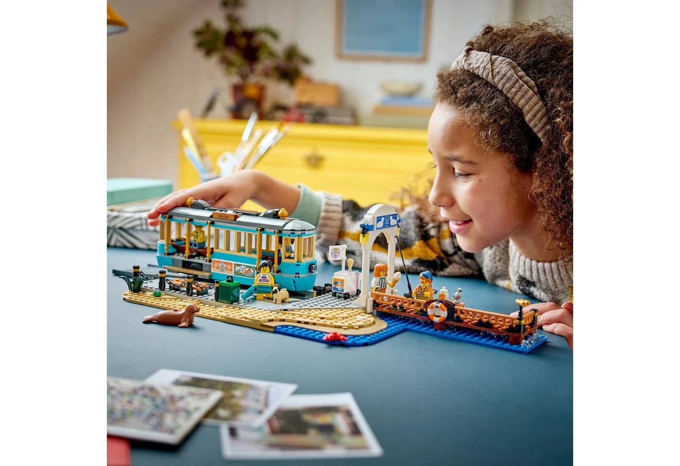 LEGO City Klassische Strandstraßenbahn 60506 Bunt 693 Teile