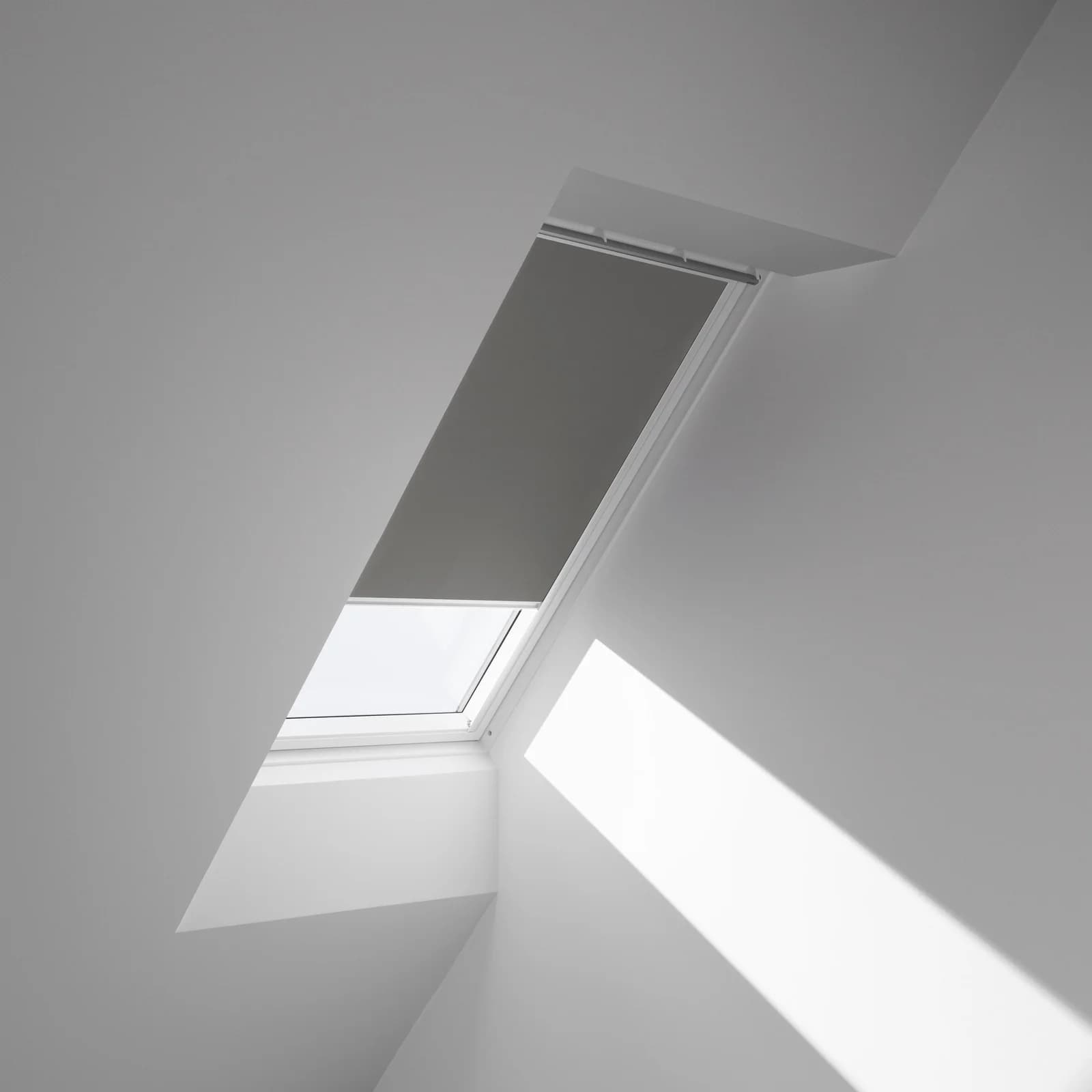 VELUX Verdunklungsrollo DKL C06 Grau Weiß Aluminium Polyester