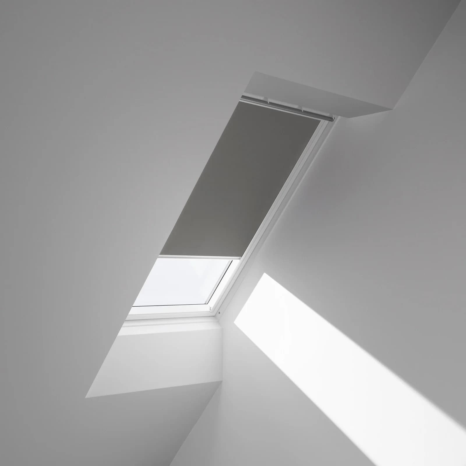 Verdunklungsrollo VELUX DKL P08 0705SWL Grau Stufenlos Positionierbar Aluminium Polyester