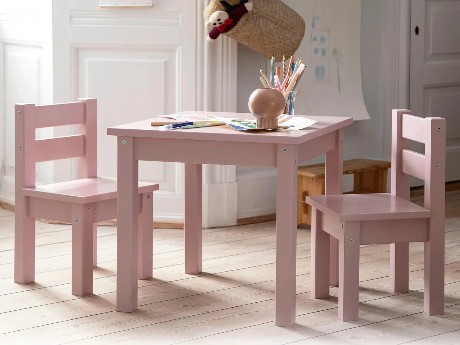 Hoppekids MADS Kindersitzgruppe Rosa mit 2 Stühlen und Tisch