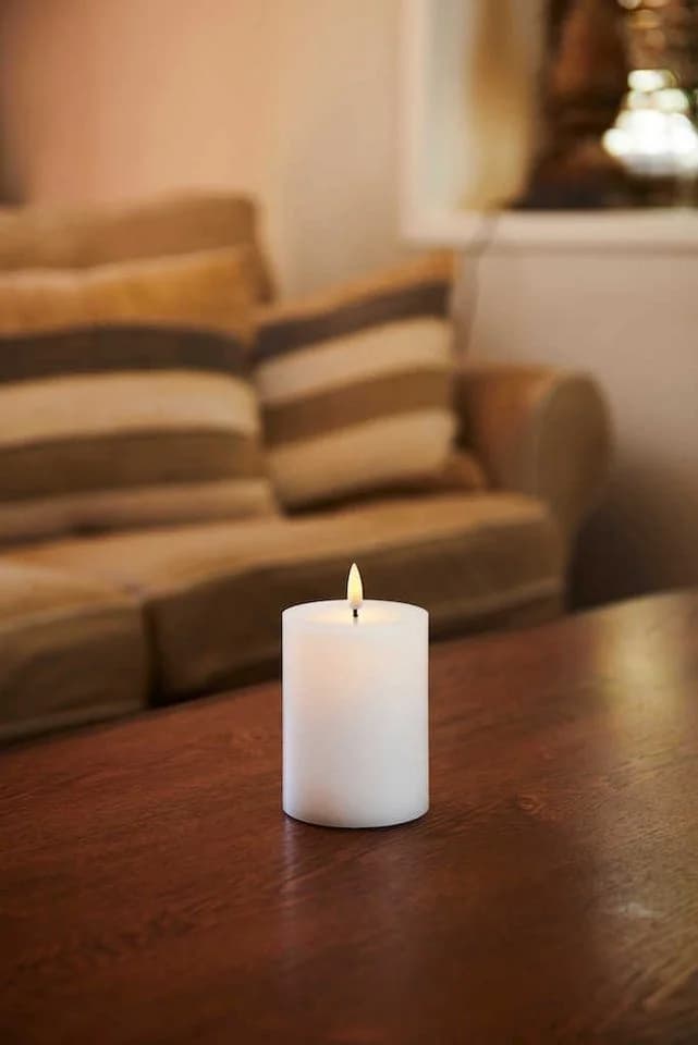 Sirius Home A/S LED-Kerze Sille Echtwachs weiss mit Flammeneffekt