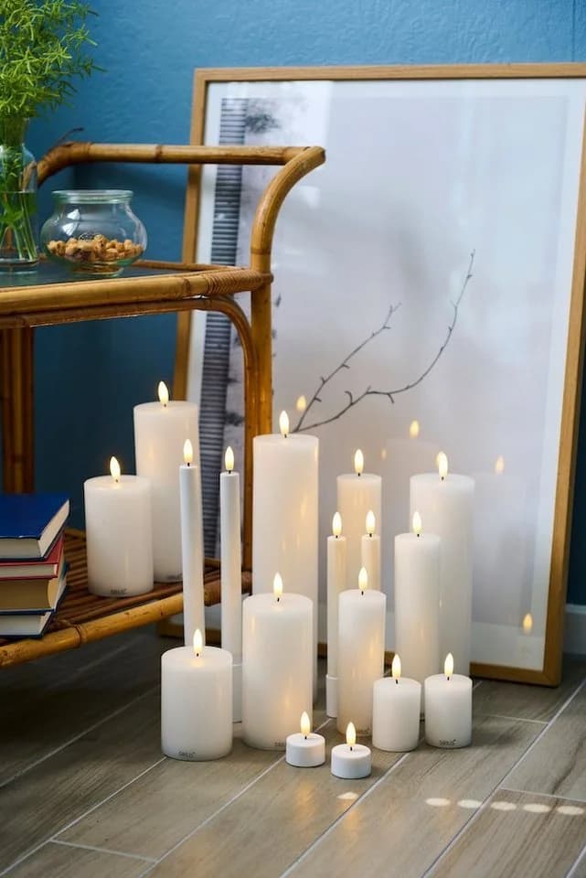 Sirius Home A/S LED-Kerze Sille Echtwachs weiss mit Flammeneffekt - Bild 4