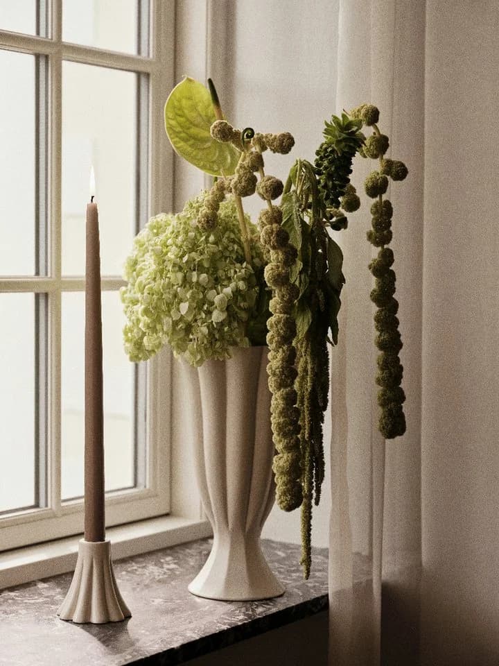 Broste Copenhagen Dekovase Heli Vase S beige 22cm - Bild 3