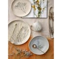 Bloomingville Servierteller Bea 27,5 cm Steingut Blumenmotiv Beige Bild 4