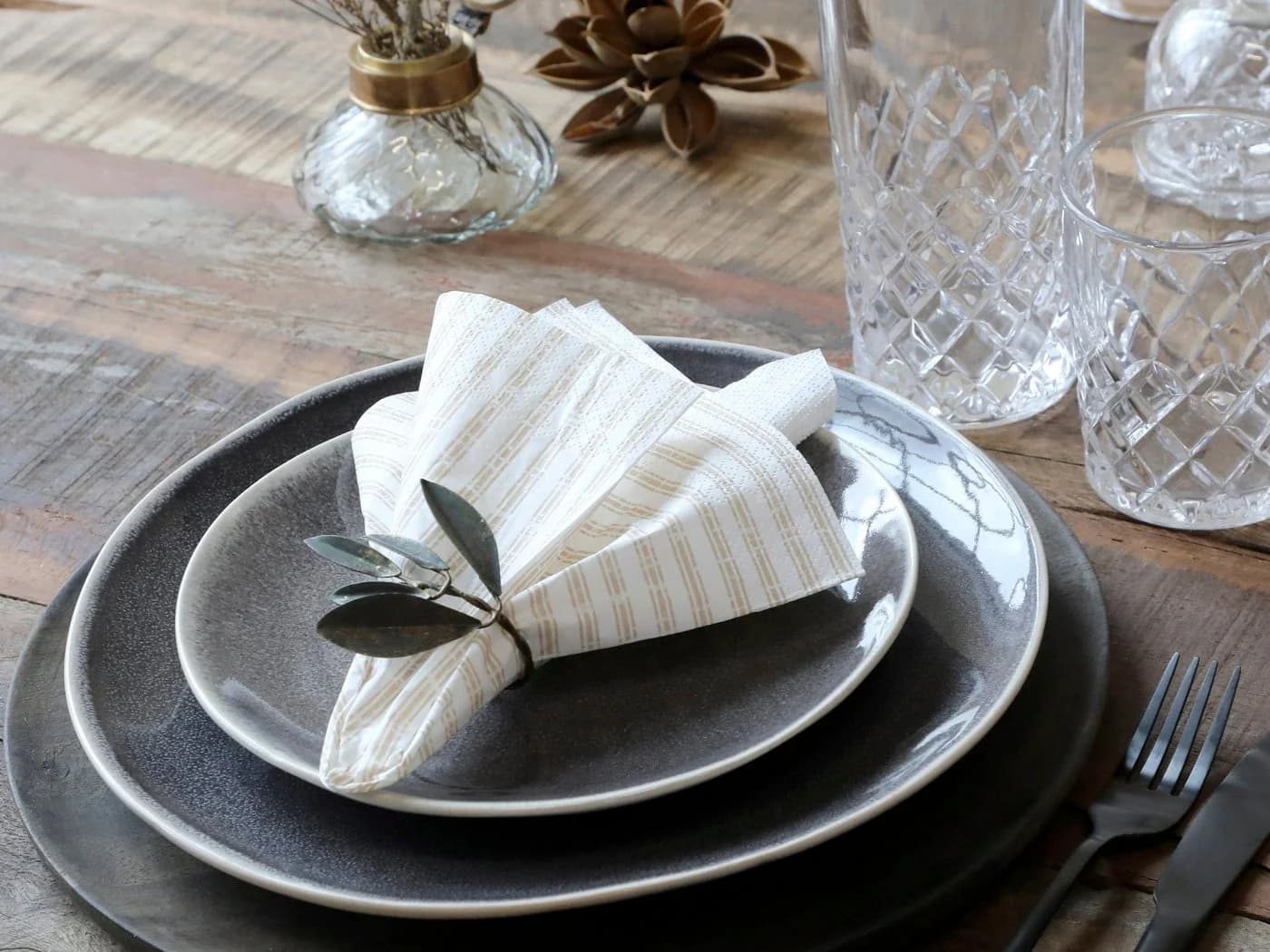Chic Antique Papierservietten mit Streifen Beige 20 Stück