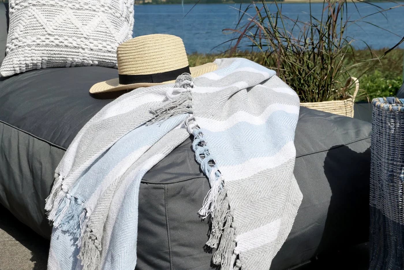 Chic Antique Aix Plaid Französisch Grau / Sky Blue - Bild 3