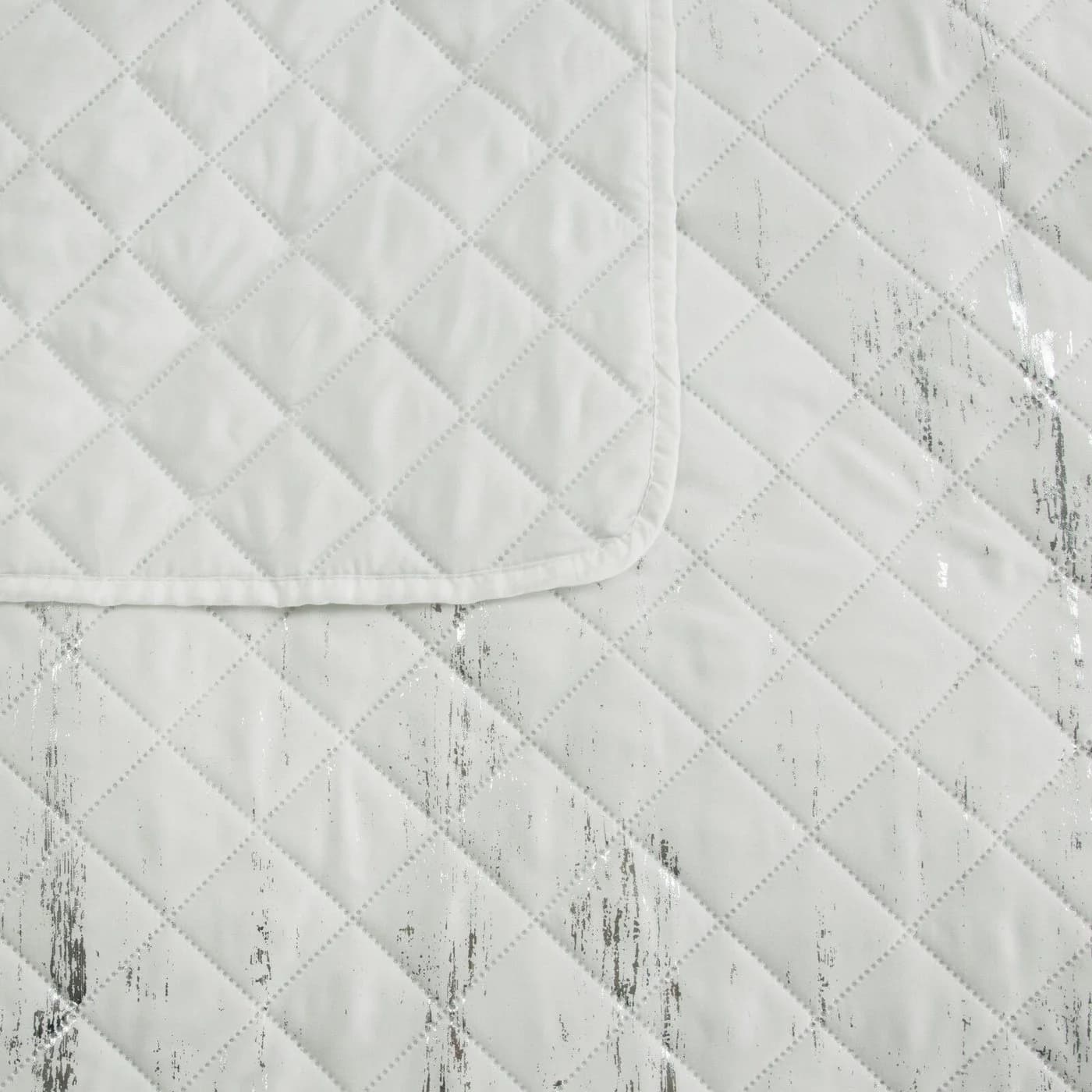 Design91 Tagesdecke Microfaser Weiß Silber Karomuster