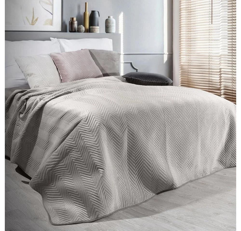 Eurofirany Tagesdecke SOFIA Velvet Polyester Beige Doppelseitig Gesteppt