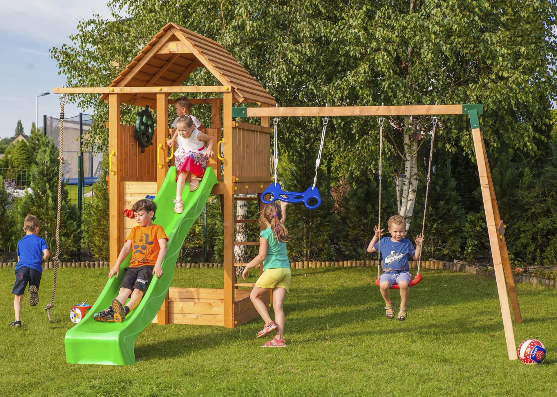 FUNGOO Spielturm FORTRESS Move+ mit Rutsche und Schaukel - Bild 2