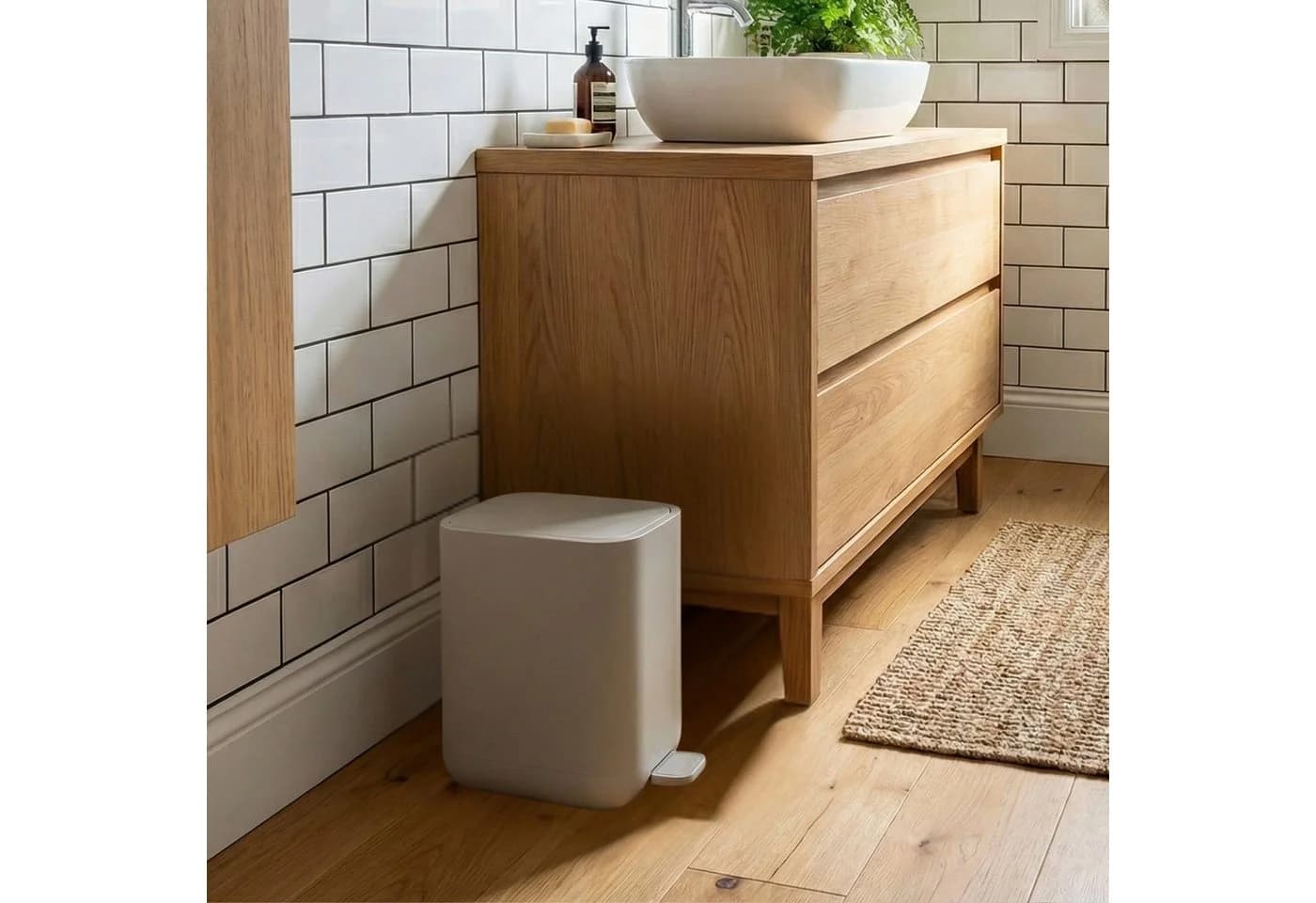 NUXIO INVI Mülleimer mit Pedal 7l Beige/Weiß Soft-Close