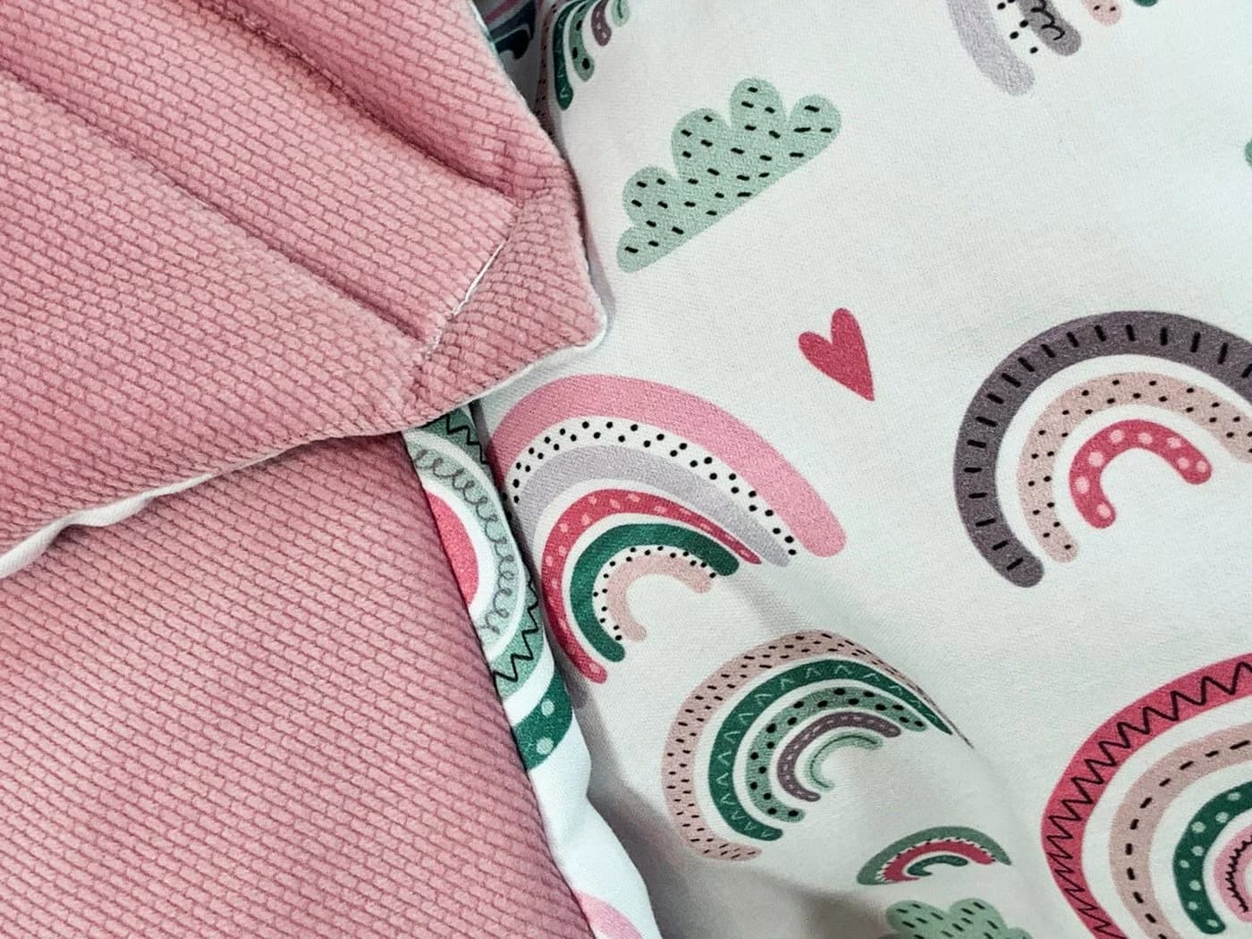 BABEES Einschlagdecke Babyschale Autositz Rosa Bunt mit Kapuze - Bild 3