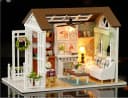 LA CUTE Puppenhaus DIY Holz Miniatur Set mit Möbeln & LED Beleuchtung Bild 1