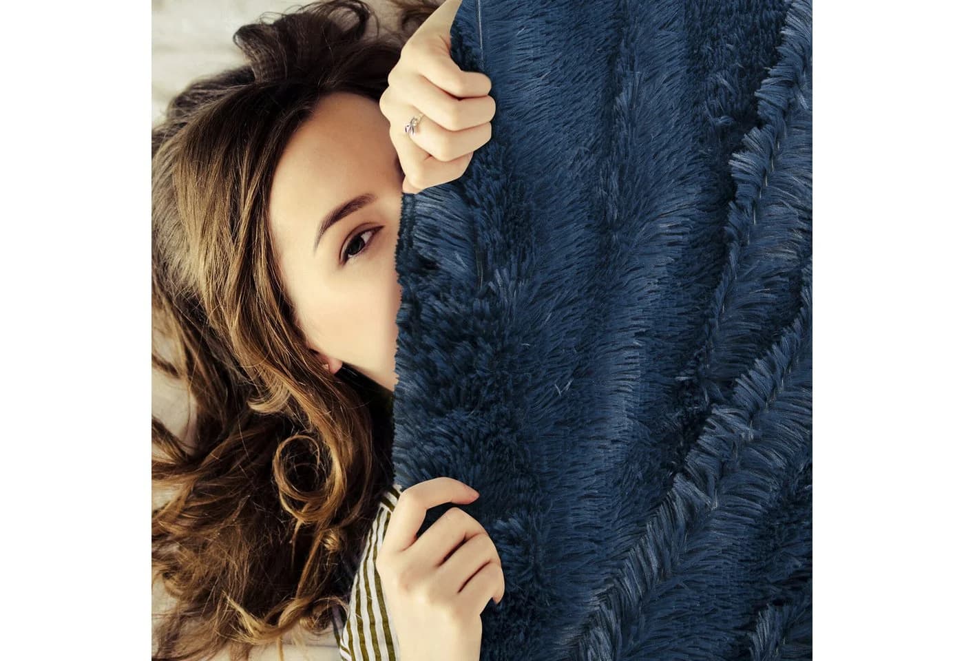 Design91 Wohndecke TIFANY Flauschig Kunstfell Dunkelblau - Bild 5