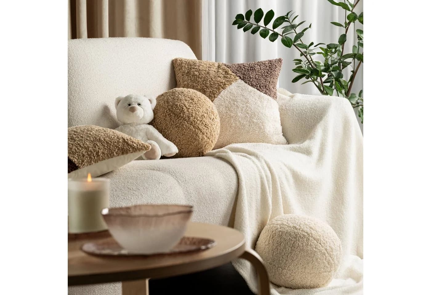 Eurofirany Wohndecke Bouclé Kuscheldecke Schaffell-Optik Grün - Bild 4