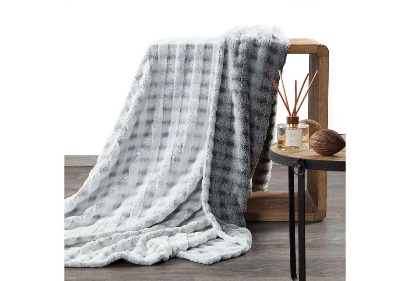 Design91 Wohndecke KAROMUSTER FLUFFY Grau 3D-Effekt Sofadecke - Bild 3