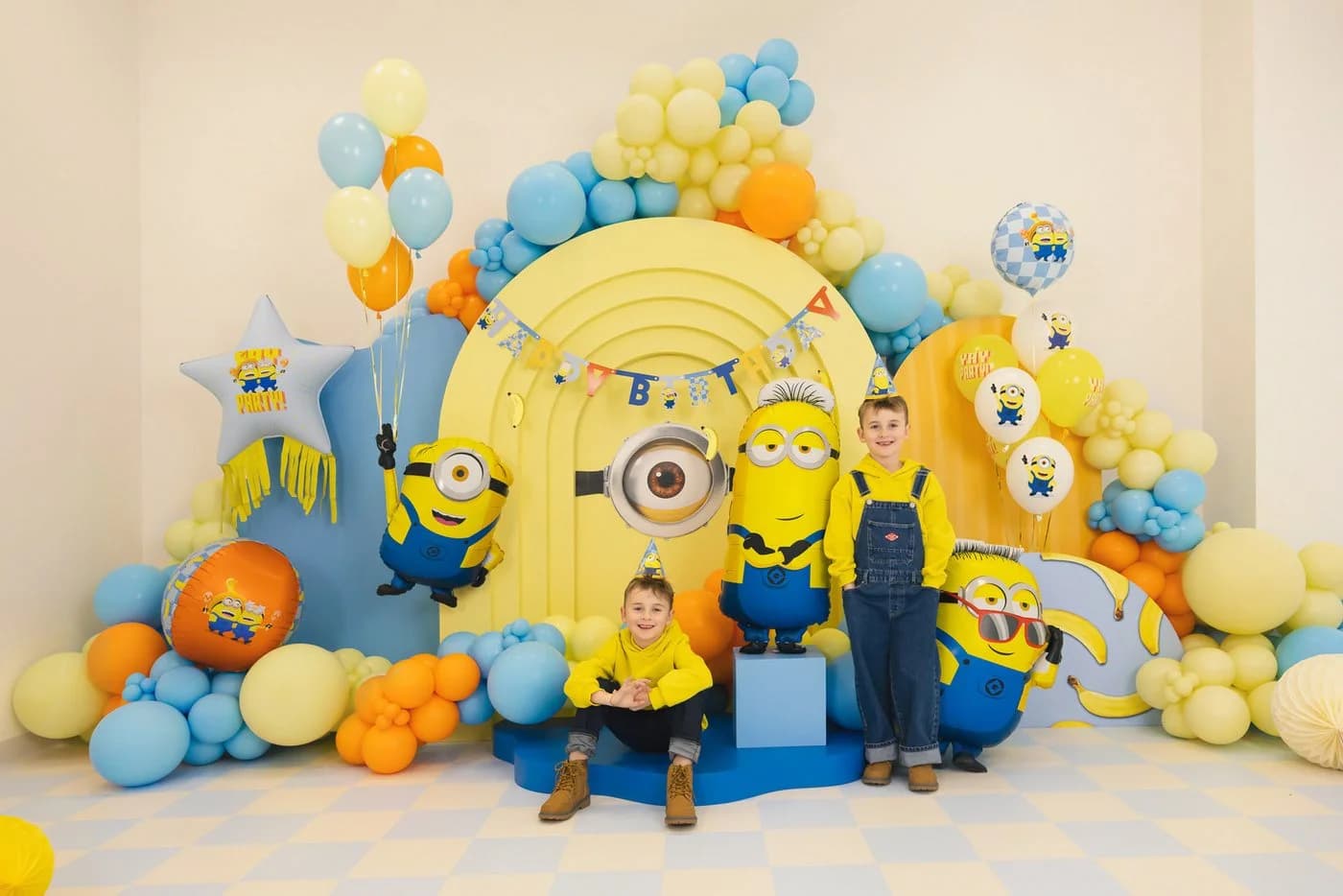 partydeco Happy Birthday Girlande Minions Blau Gelb Orange - Bild 5