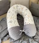 LOOLAY Stillkissen Minky Graphit/Hase Beige - Seitenschläferkissen mit Bezug Bild 3