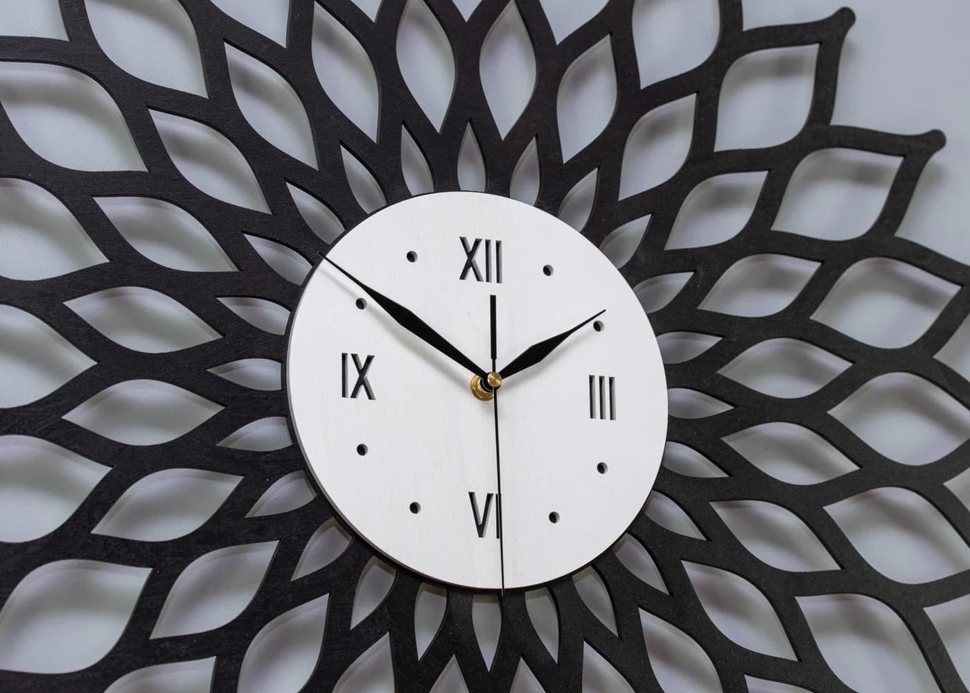 ORNAMENTI Wanduhr Schwarz Sunburst Holz Modern - Bild 4