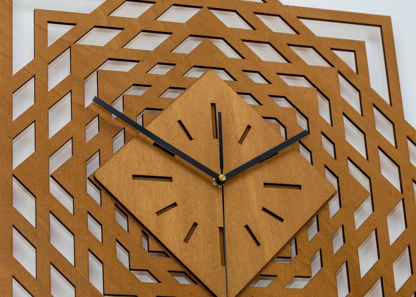 ORNAMENTI Wanduhr Moderne Geometrisch Holz