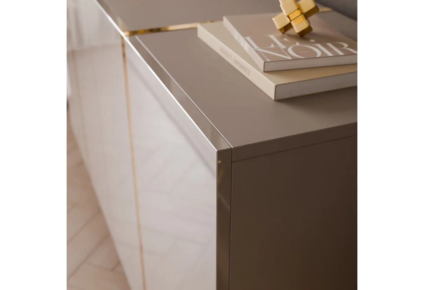 Lookway Kommode ONYX 4D Kaschmir Hochglanz mit goldenen Details - Bild 5