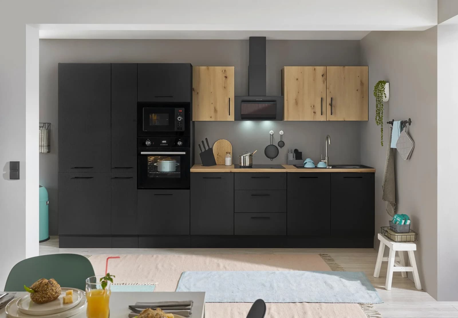 Küchenzeile BASIC BY BALCULINA "Turin" Schwarz mit E-Geräten