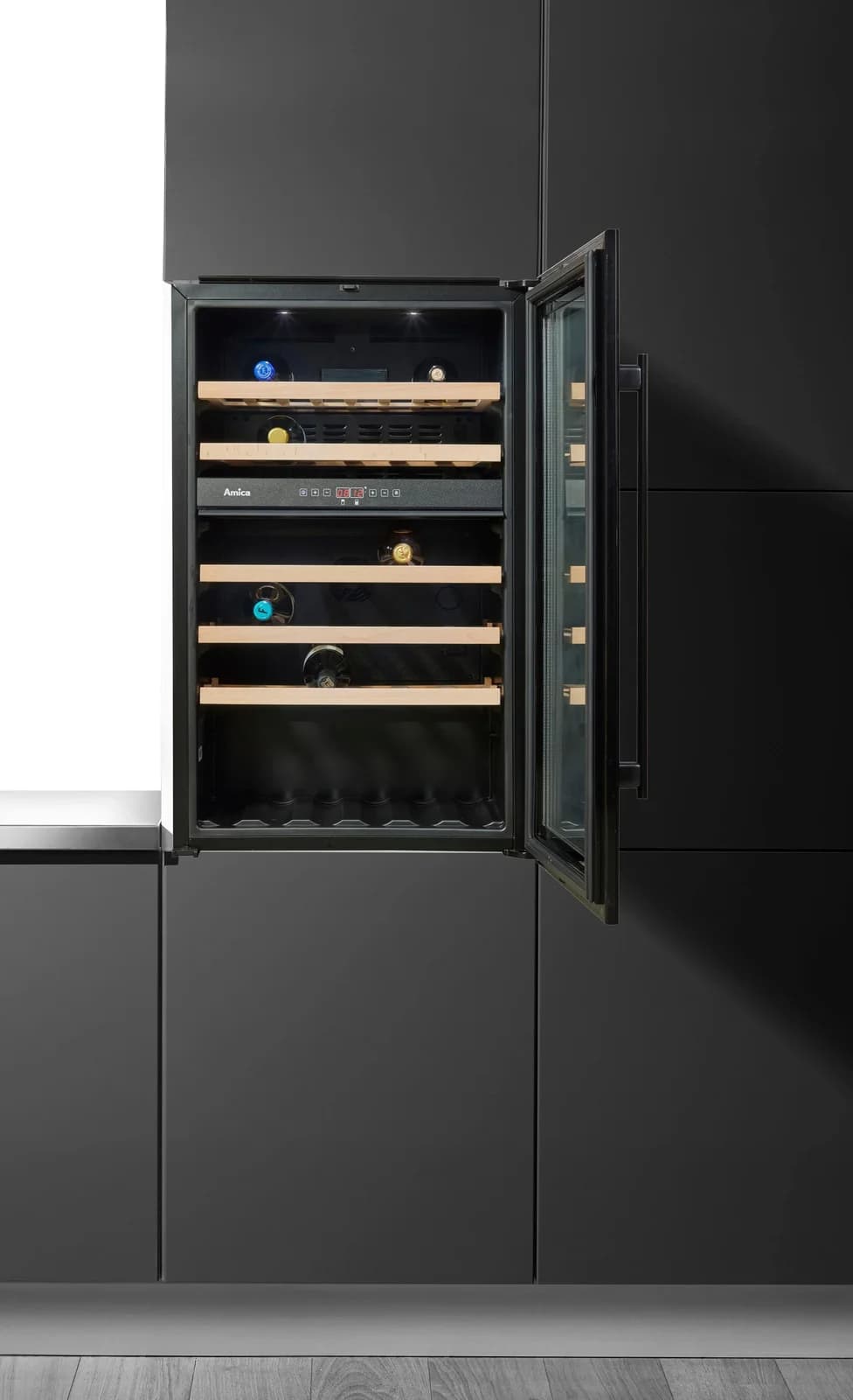 AMICA Einbauweinkühlschrank WK 341 220 S schwarz