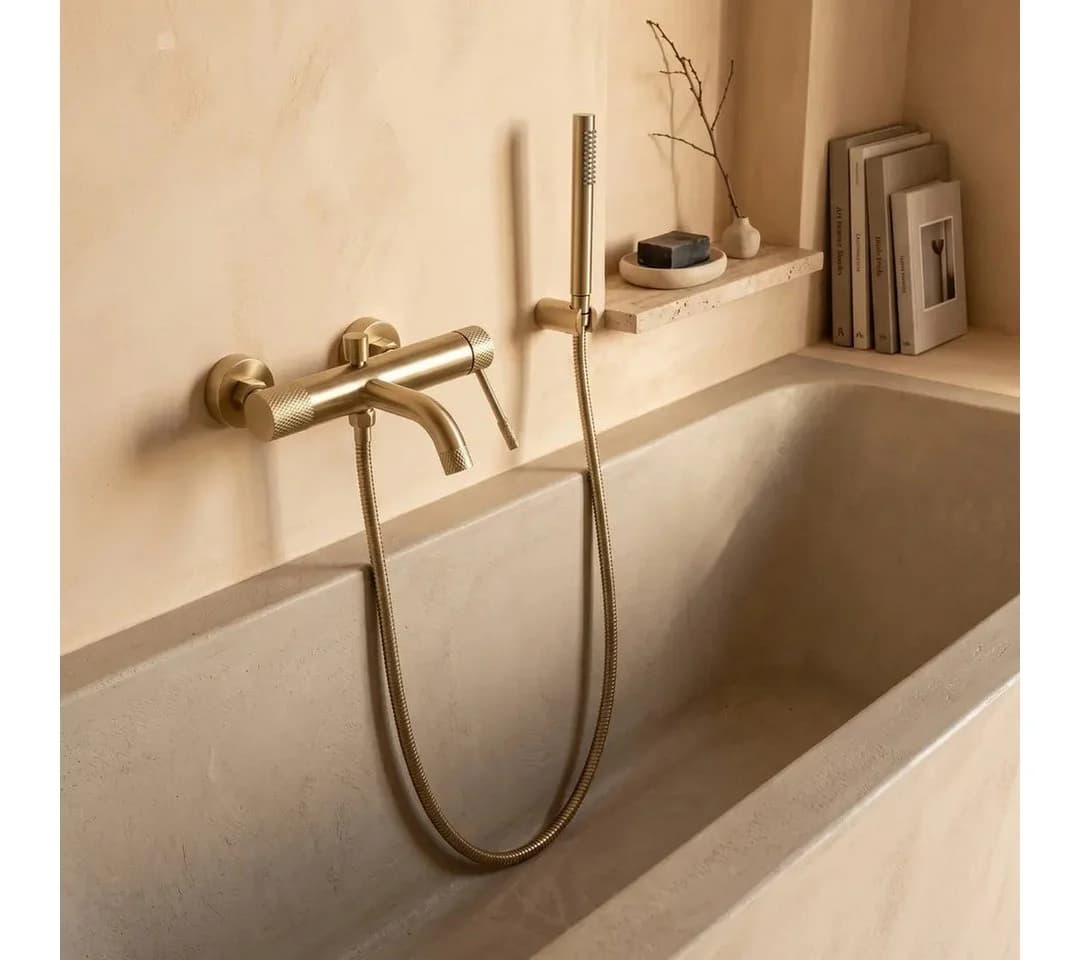 wohnwerk.idee Wannenarmatur mit Handbrause Gold Chrom