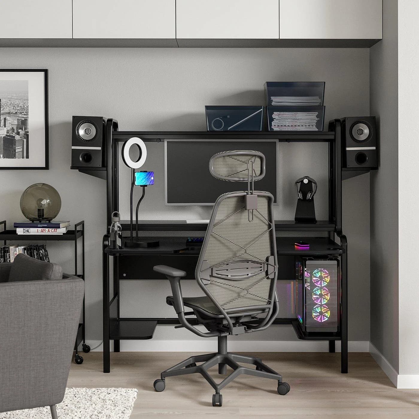 IKEA FREDDE / STYRSPEL Gamingschreibtisch und -stuhl Schwarz Grau