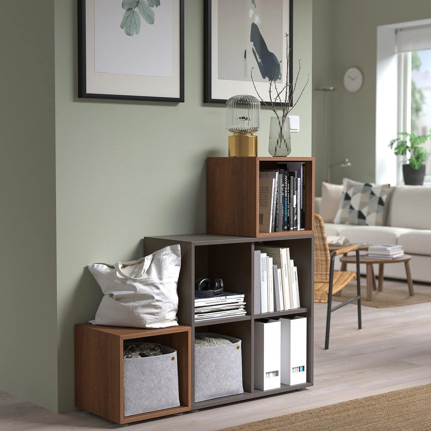 IKEA EKET Schrankkombination mit Füßen Dunkelgrau Nussbaum