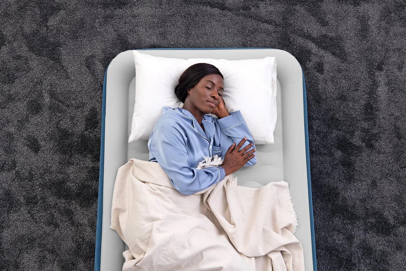 Bestway AlwayzAire Luftbett mit integrierter Doppelpumpe und USB-Anschlüssen - Bild 4