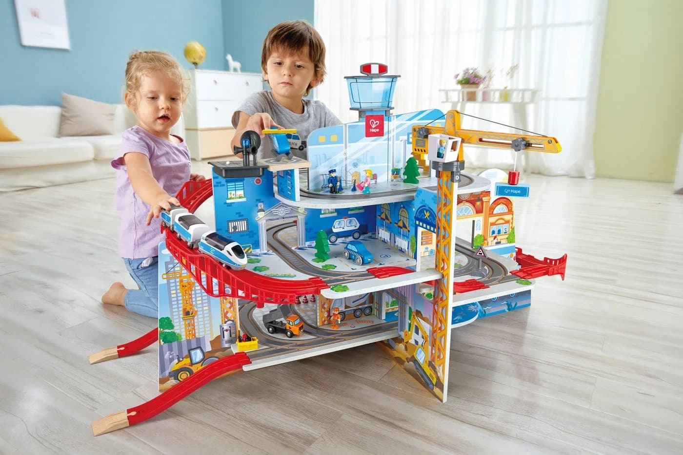 Hape Spielzeug-Eisenbahn Mega City Eisenbahn Set Bunt 5 Stockwerke - Bild 3