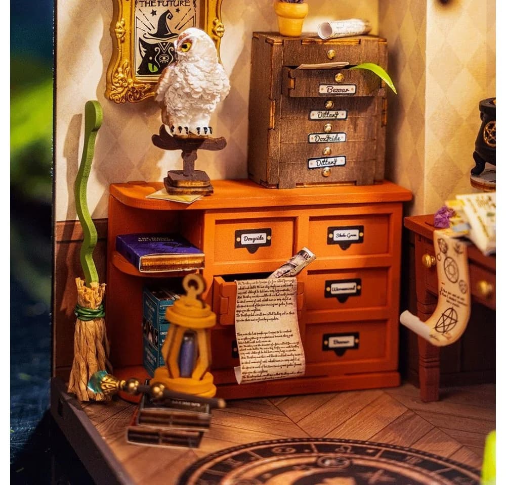 ROLIFE 3D-Puzzle DIY Miniature House "The Magic Study" 267 Teile - Bild 5