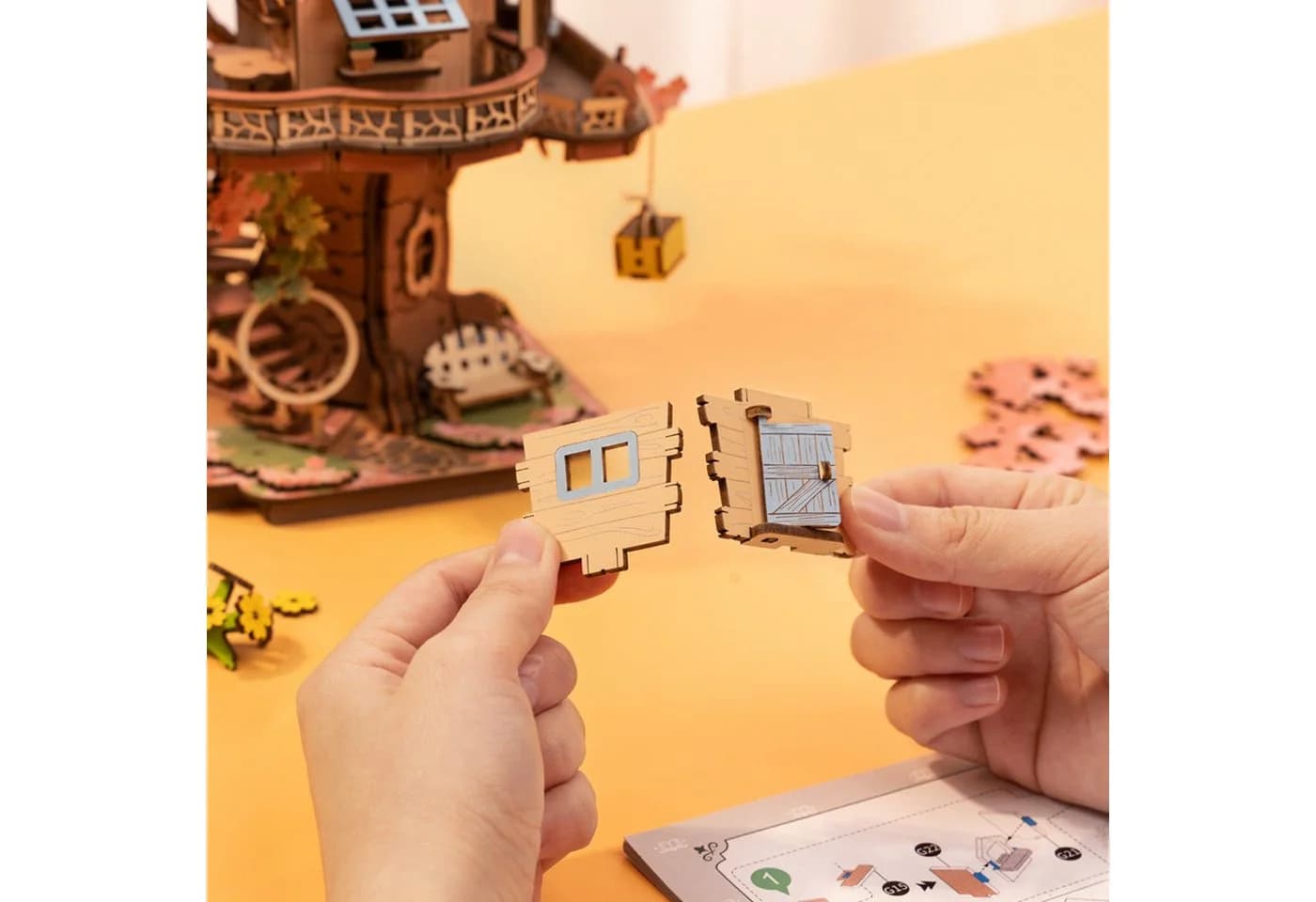 ROLIFE 3D-Puzzle Sakura Baumhaus aus Holz, 535 Teile - Bild 4