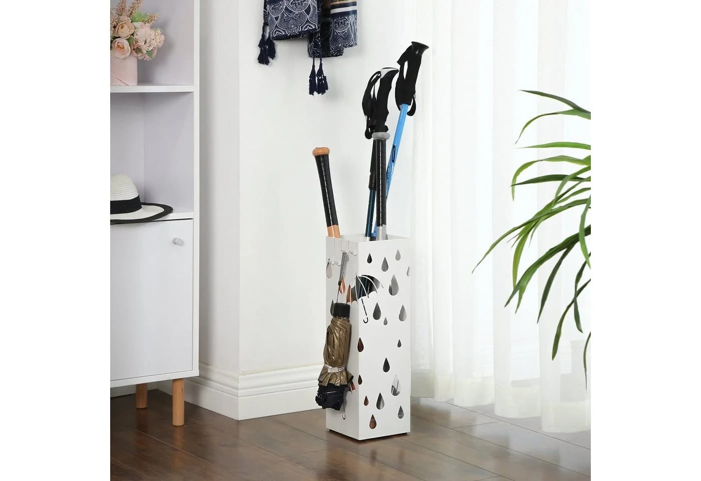 SONGMICS Schirmständer mit Wasserauffangschale und Haken - Bild 3