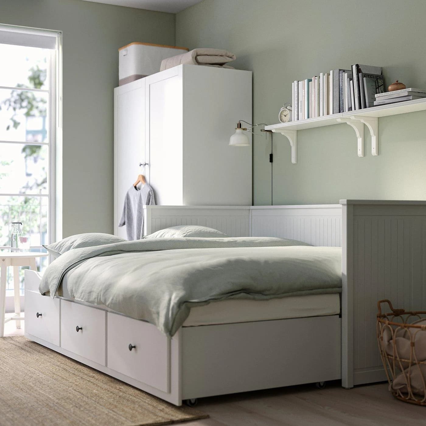 IKEA HEMNES Tagesbett mit 3 Schubladen und 2 Matratzen Weiß