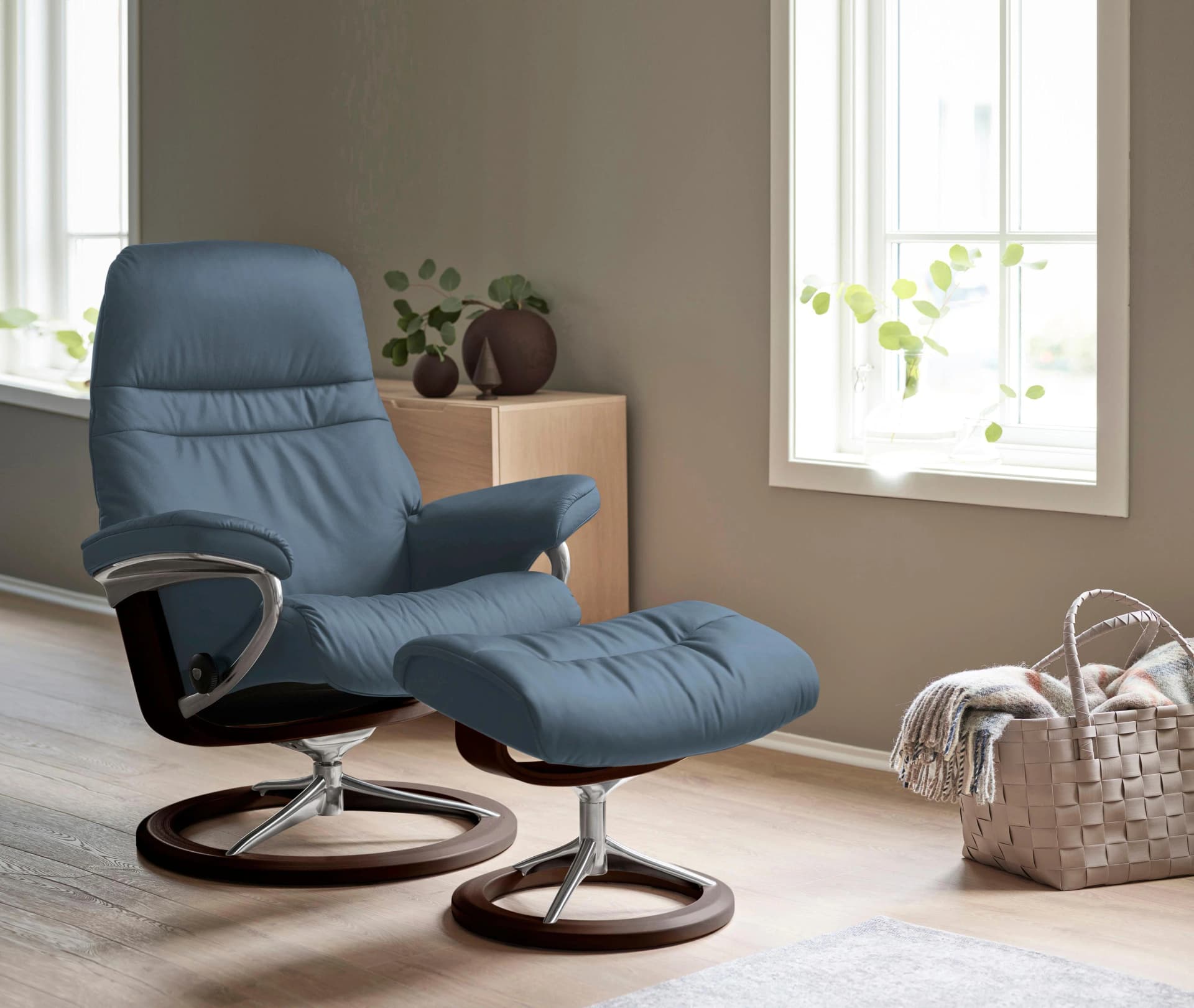 STRESSLESS Sunrise Relaxsessel & Hocker Set Blau Leder Signature Base