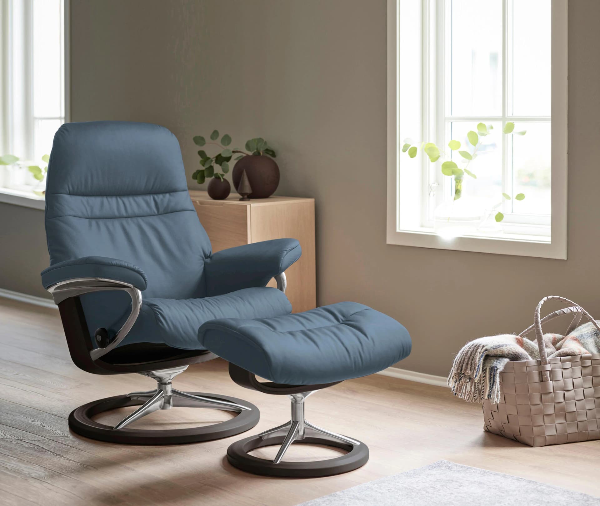 STRESSLESS Sunrise Relaxsessel mit Hocker blau Leder PALOMA Signature Base