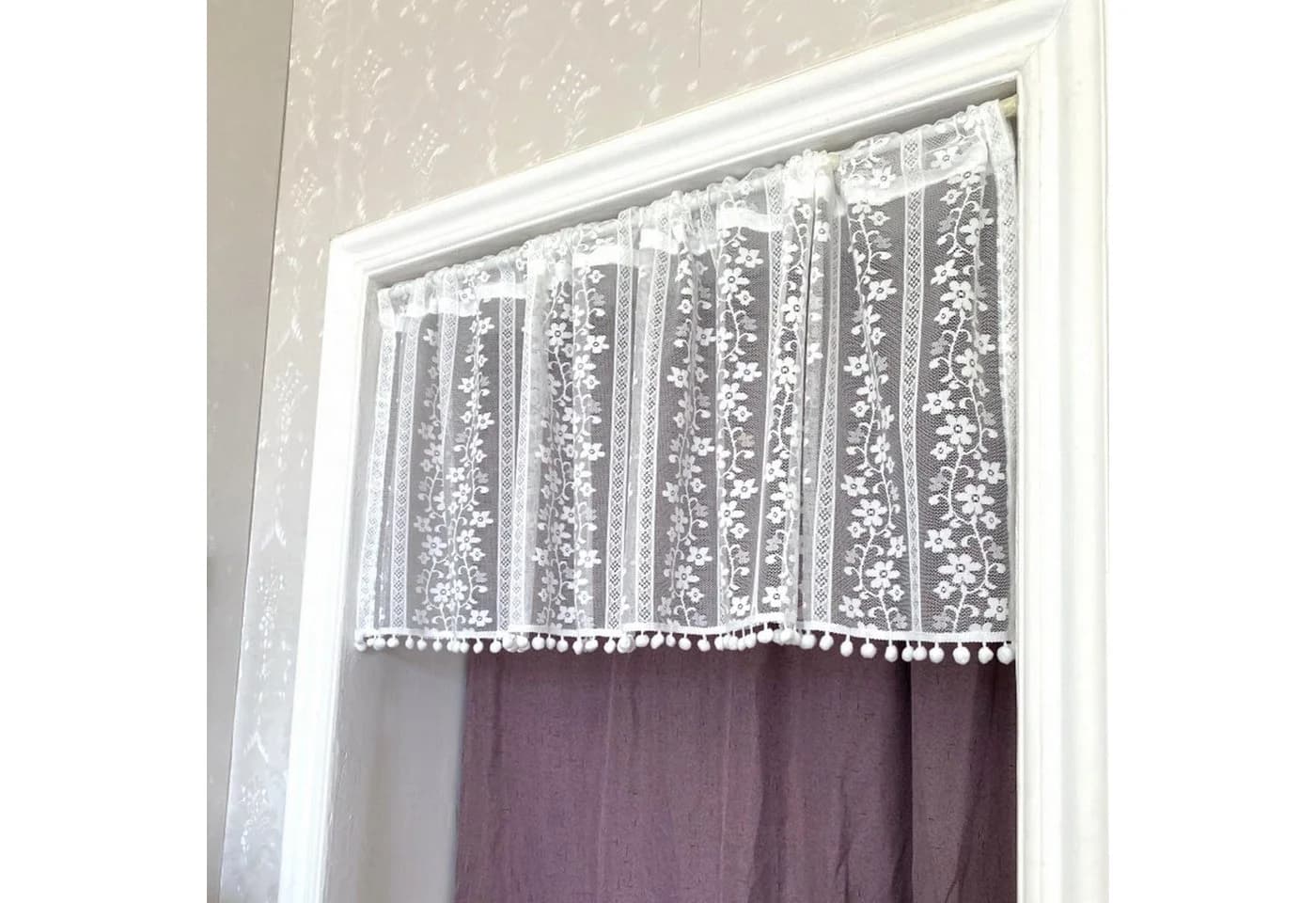 Diwzbyn Scheibengardine mit Spitzenstickerei und Pompons, Grün auf Beige - Bild 4