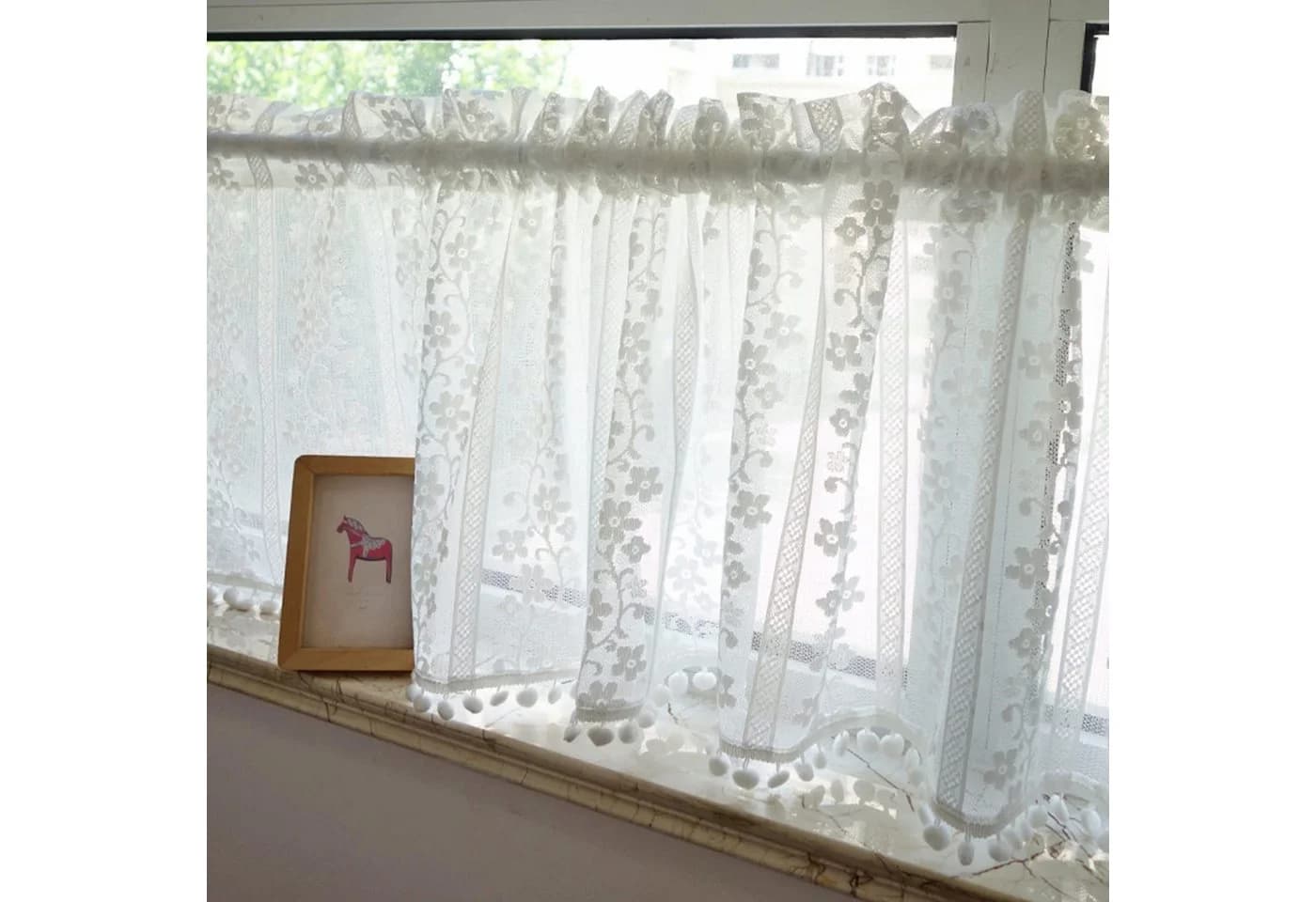 Diwzbyn Scheibengardine mit Spitzenstickerei und Pompons, Grün auf Beige - Bild 5