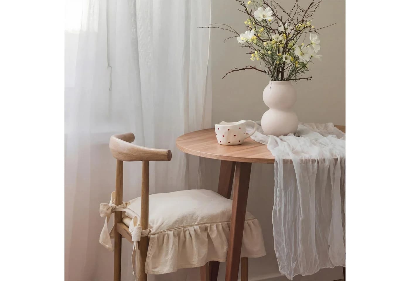 Zyronn Stuhlkissenbezug Landhausstil Beige mit Rüschen & Schleifen - Bild 5