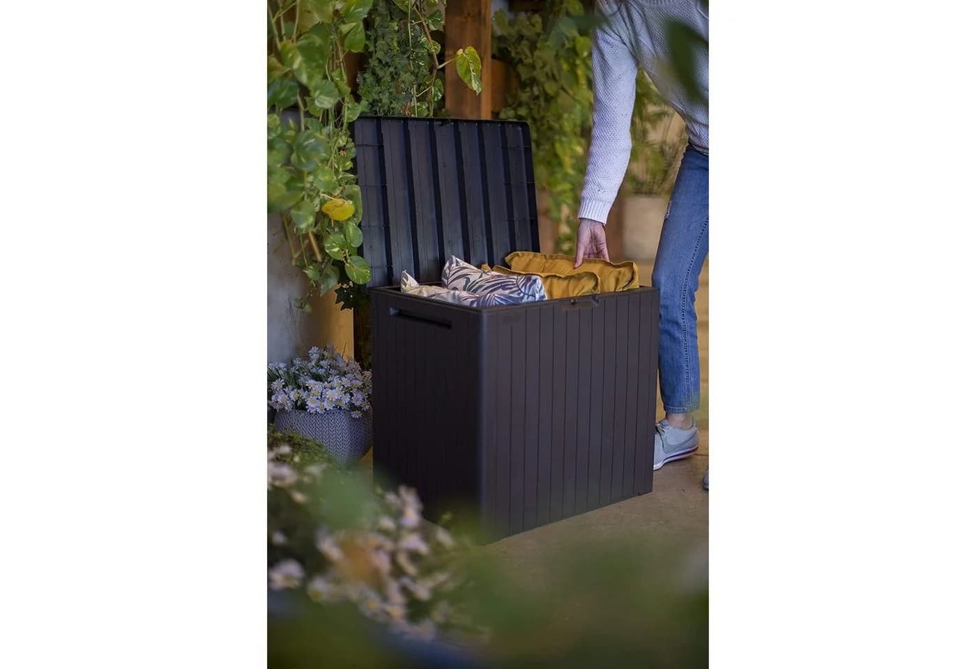 Keter City Storage Box 113L Graphit