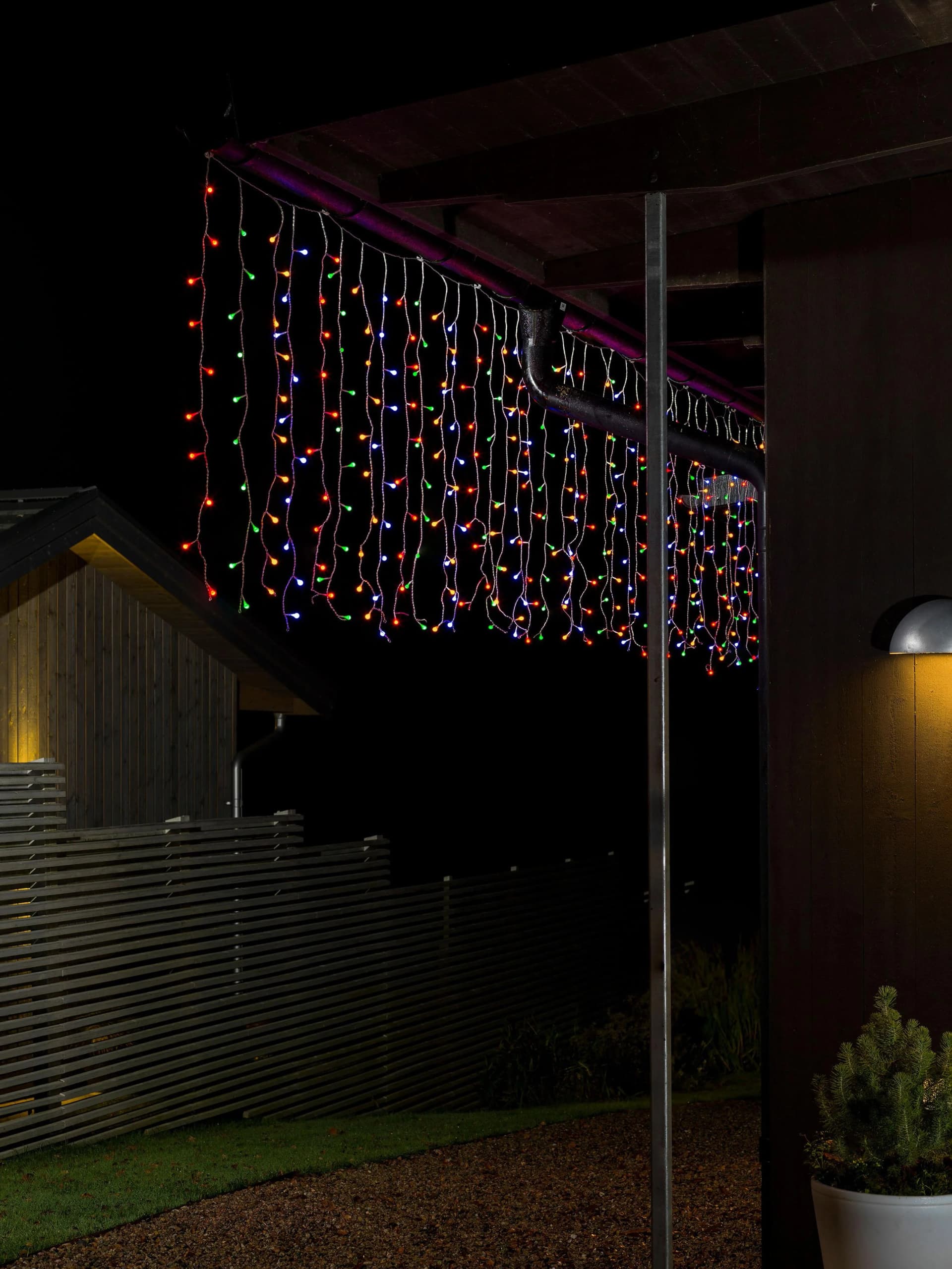 Konstsmide LED-Lichtervorhang 400 Dioden 400 Flammen 15,07m