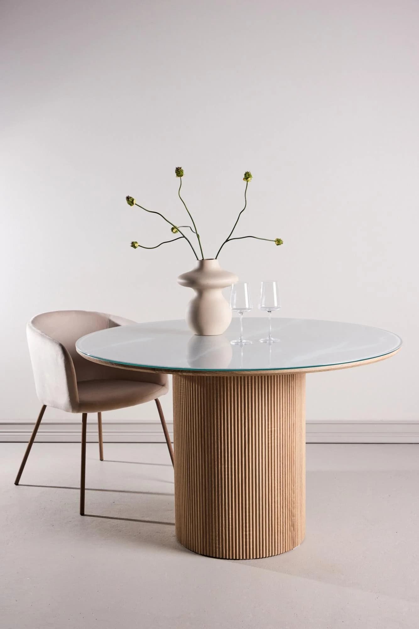 VENTURE HOME Esstisch Härön rund Glas Massivholzfuß