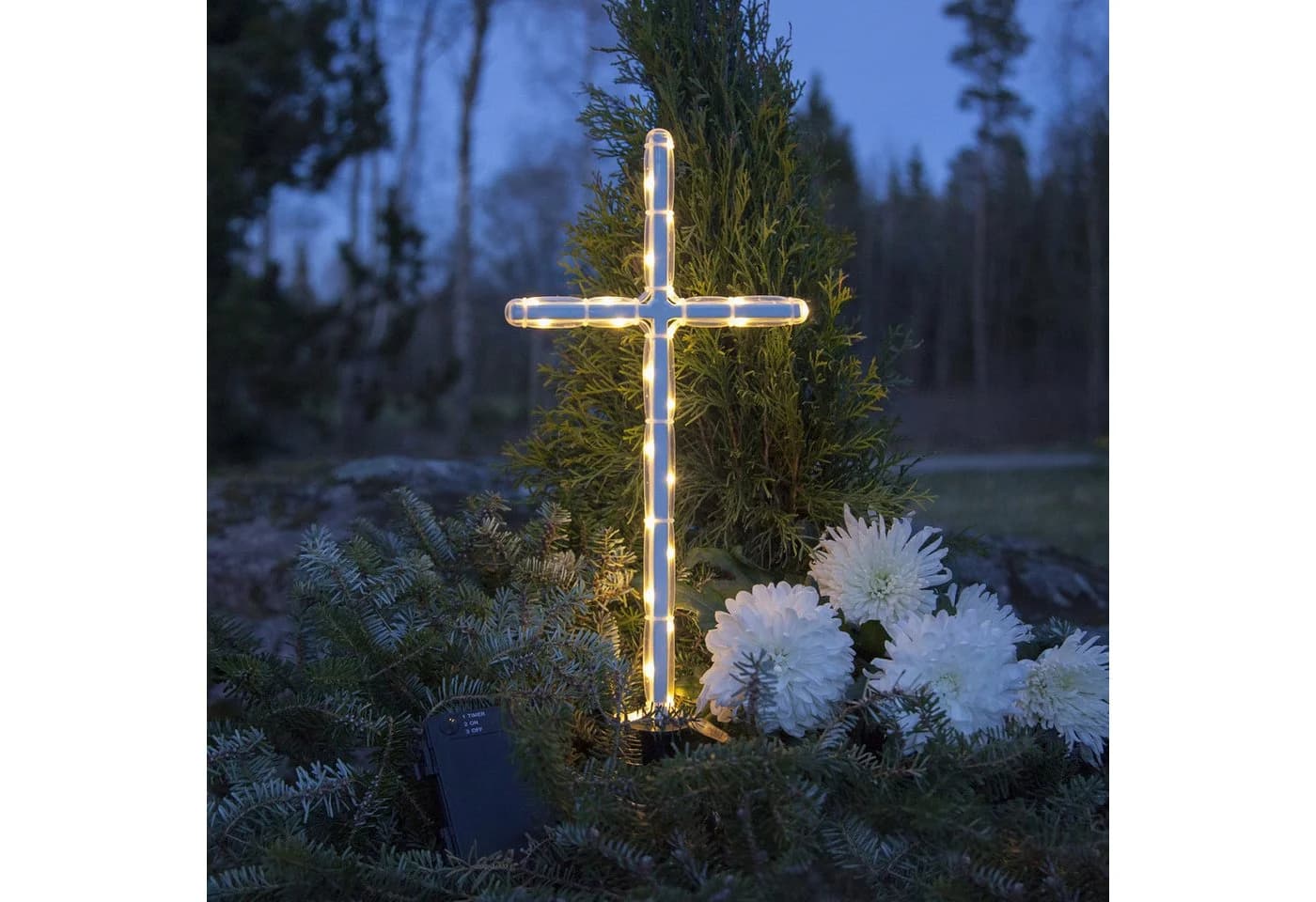 STAR TRADING LED Grabkreuz 41cm Weiß Timer 24 LEDs