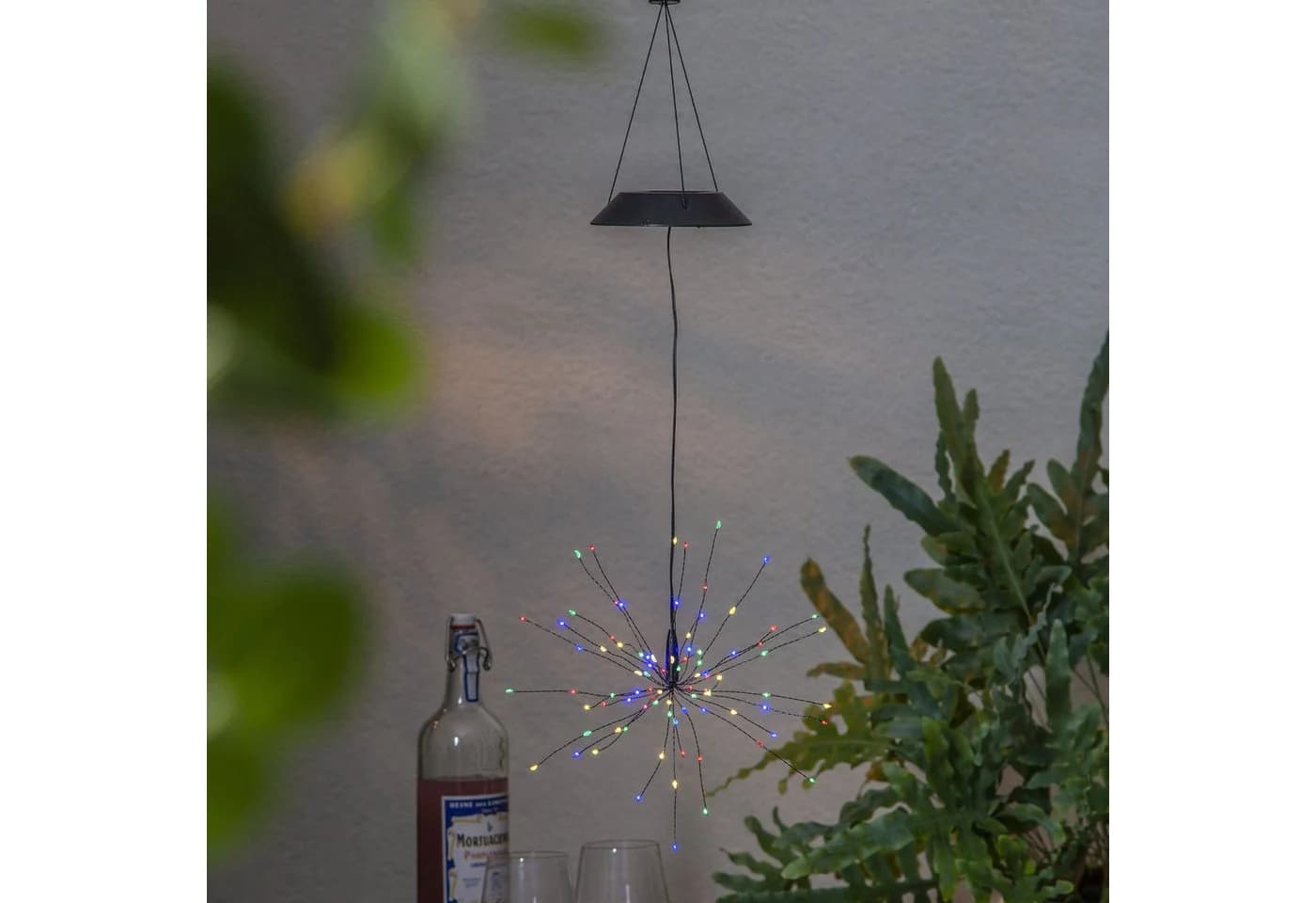 STAR TRADING Hängeleuchte LED-Solar "Firework Solar" Schwarz 90 LEDs