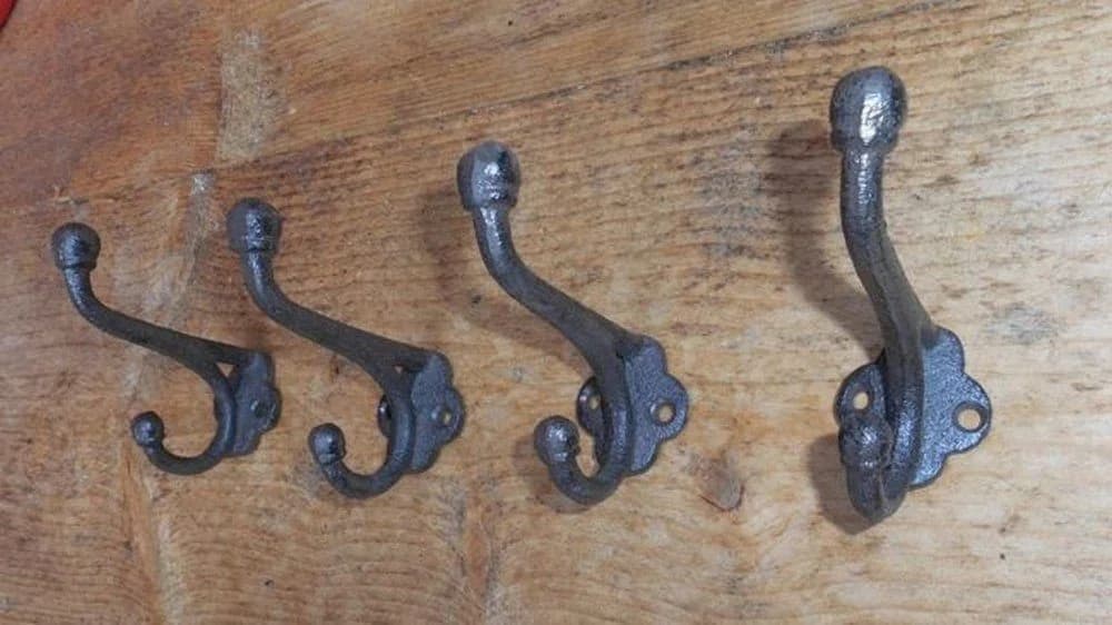 Deko-Impression Doppelhaken Haken-Set 4er Set stabile Doppelhaken Gusseisen Wandhaken Landhausstil