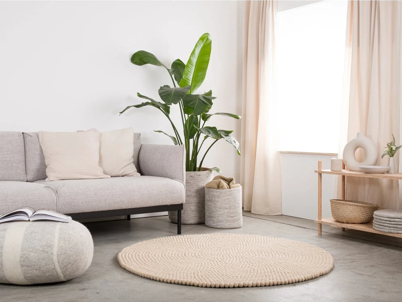 myfelt Wollteppich Levi Filzkugelteppich rund Beige