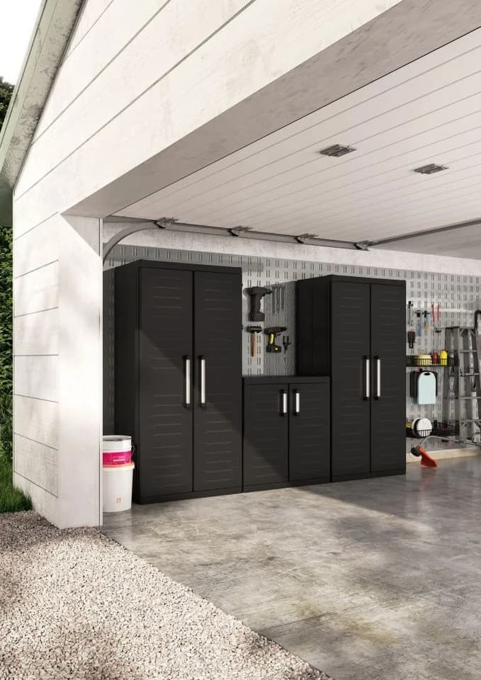 Keter Vorratsschrank Detroit XL niedrig Kunststoffschrank Schwarz
