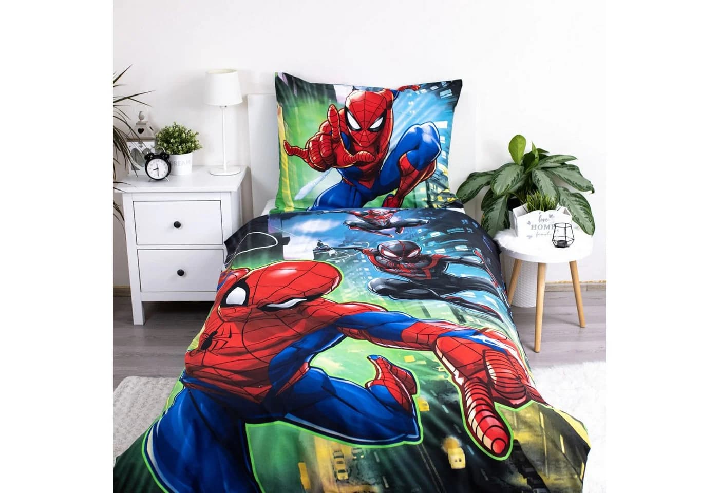 Spiderman Kinderbettwäsche 140x200 cm mit Kissenbezug 70x90 cm Marvel Design